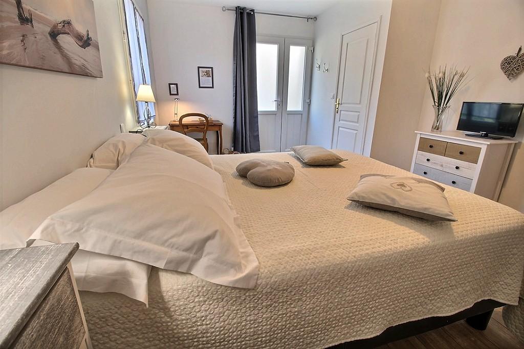 Bed and Breakfast Logis Du Lievre D'Or Montbazon Zewnętrze zdjęcie