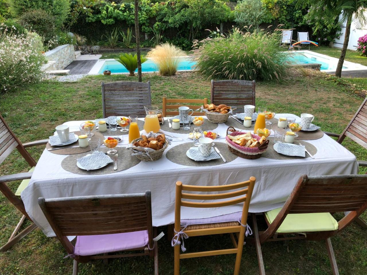 Bed and Breakfast Logis Du Lievre D'Or Montbazon Zewnętrze zdjęcie